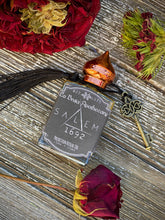 Load image into Gallery viewer, Salem 1692 Witch’ Protection Oil
