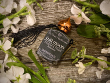 Load image into Gallery viewer, Full Moon Ritual Oil - Release Negative Energy & Manifest Positive Opportunities