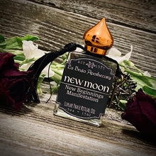 Load image into Gallery viewer, New Moon Ritual Oil - New Beginnings, New Moon Rituals, Dark Phase Moon Rituals, Eclipse Rituals, Transformation Spells