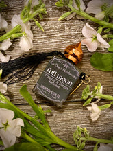 Load image into Gallery viewer, Full Moon Ritual Oil - Release Negative Energy & Manifest Positive Opportunities