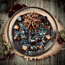 Load image into Gallery viewer, Salem 1692 Ritual Candle, Salem Witch Trials, Witch Protection, Witches Sabbat Candle, Witch Burr Protection