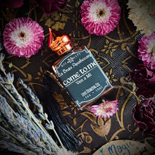 Load image into Gallery viewer, Come To Me Conjuré Oil - Ven A Mi