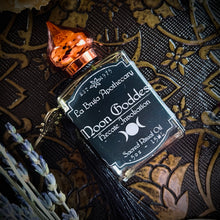 Load image into Gallery viewer, Moon Goddess Ritual Oil - Hecate Invocation, Dedications To The Moon Goddess, The Crone, Skeleton Key