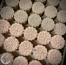 Load image into Gallery viewer, Come To Me - Ven A Mi Witch Crafted Bath Bombs