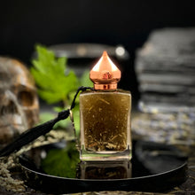 Load image into Gallery viewer, Pure Mugwort Ritual Oil - Astral Travel, Divination Work, Horoscope Reading, Fortune Teller, Mugwort Magic, Tea Reading, Shadow Work
